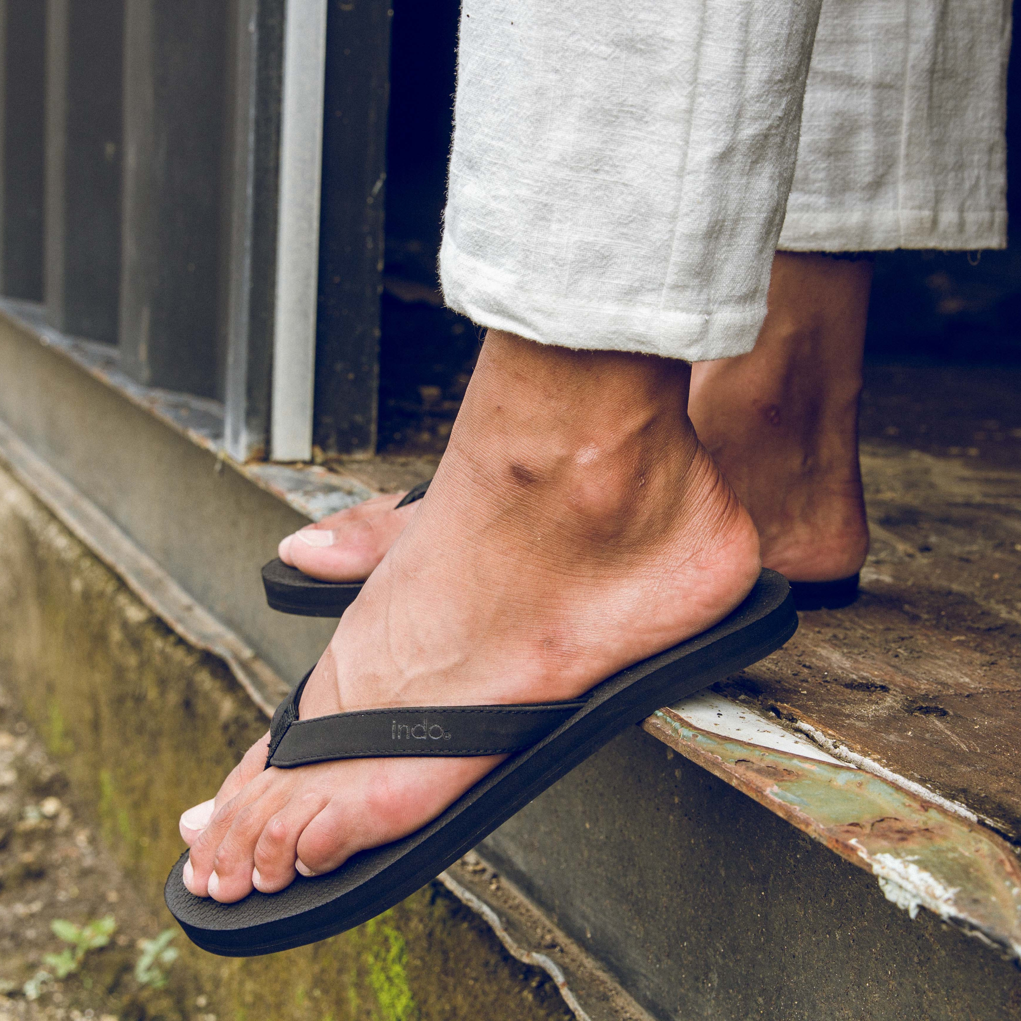 Mens Flip Flops - Black