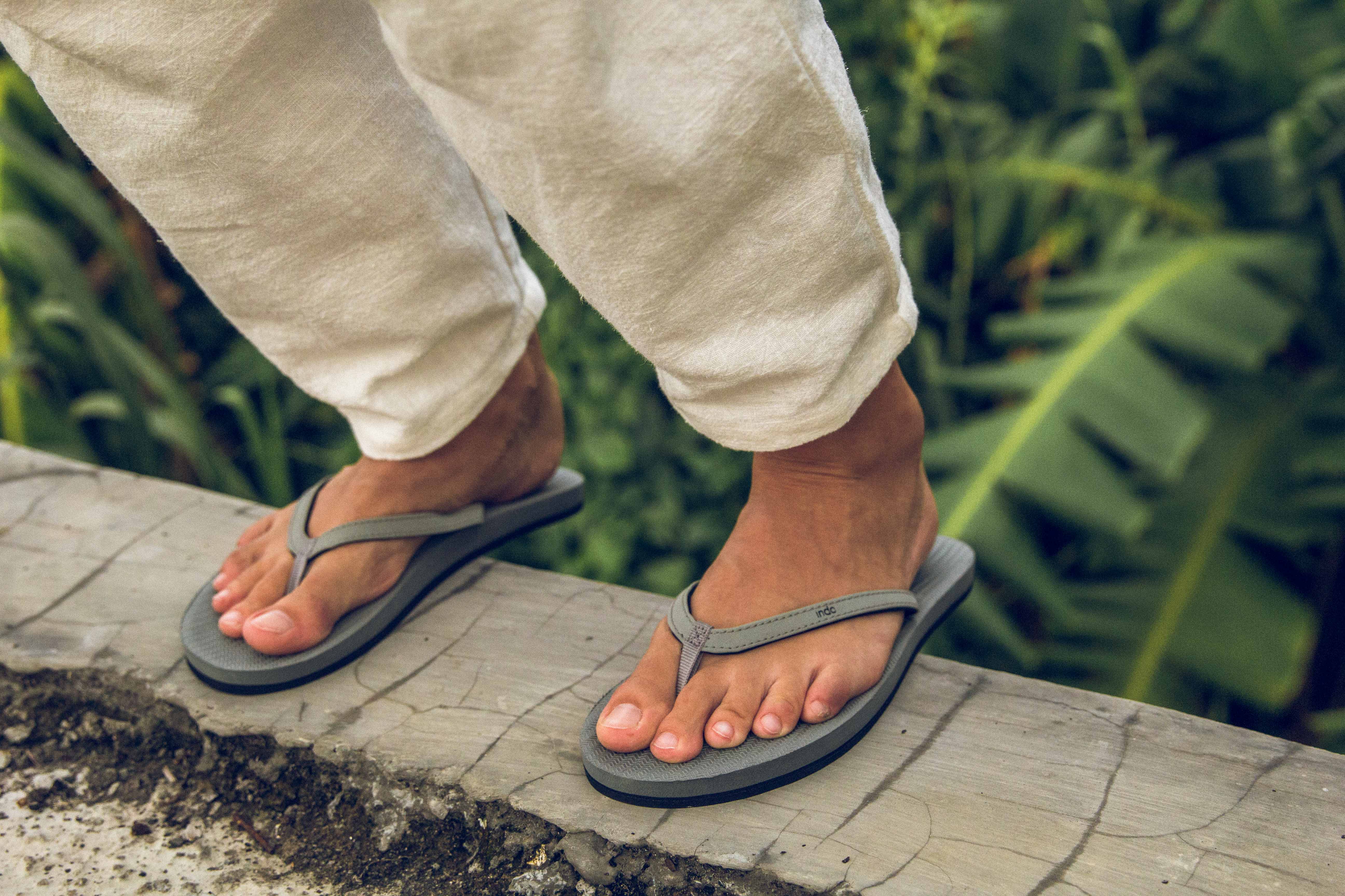 Women's Flip Flops - Granite