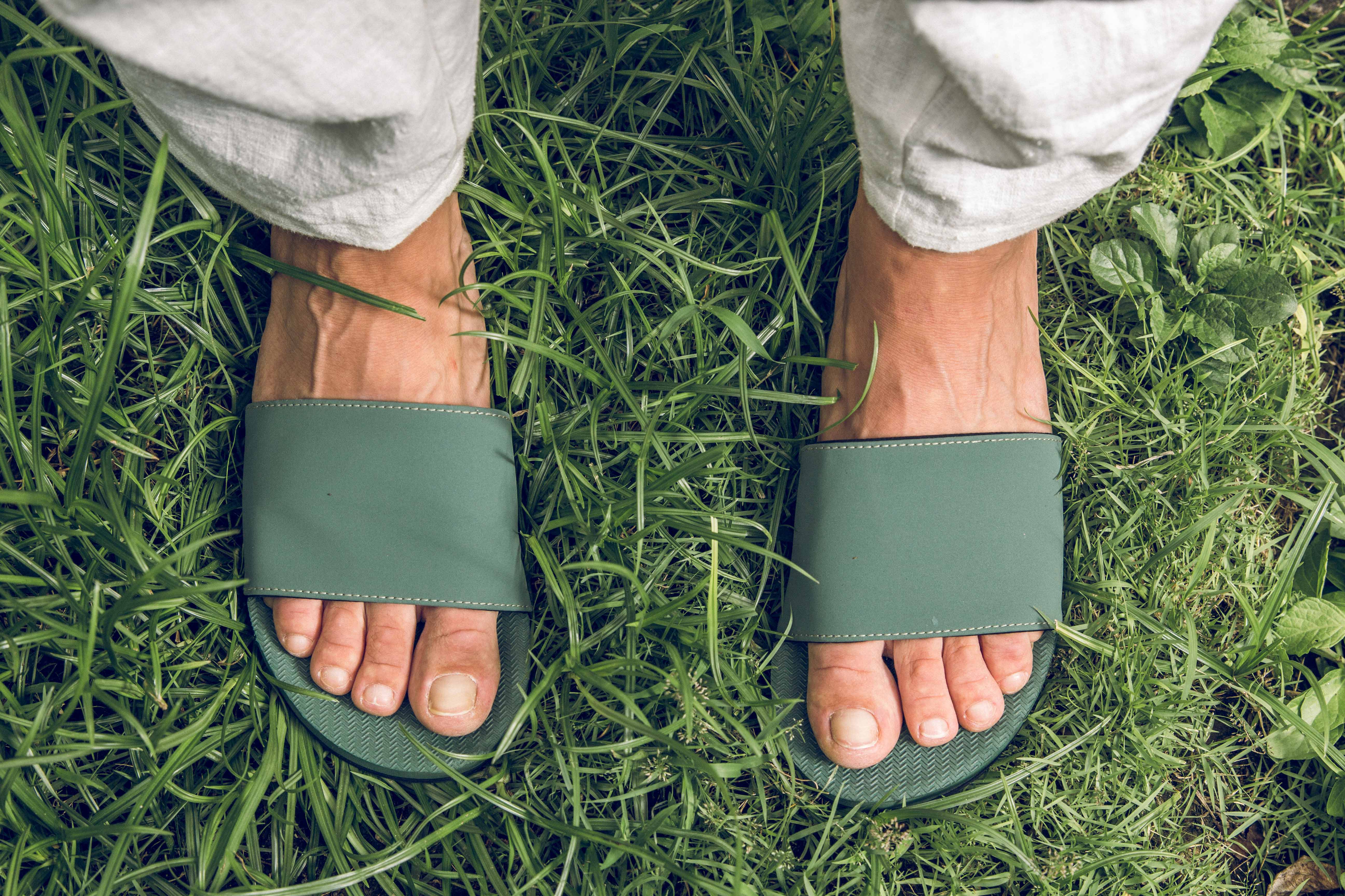 Mens Slide - Leaf