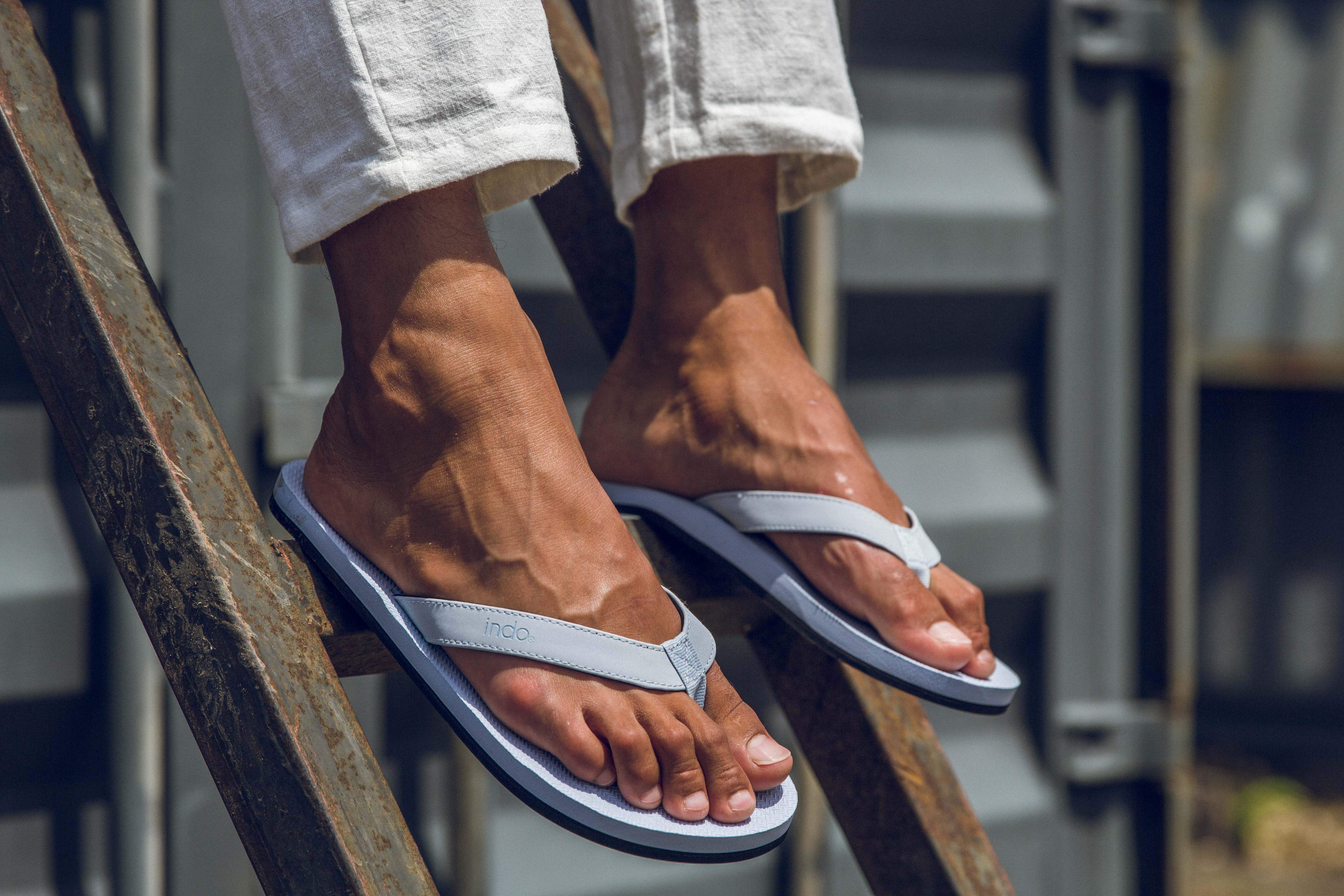 Mens Flip Flops - Shore Light