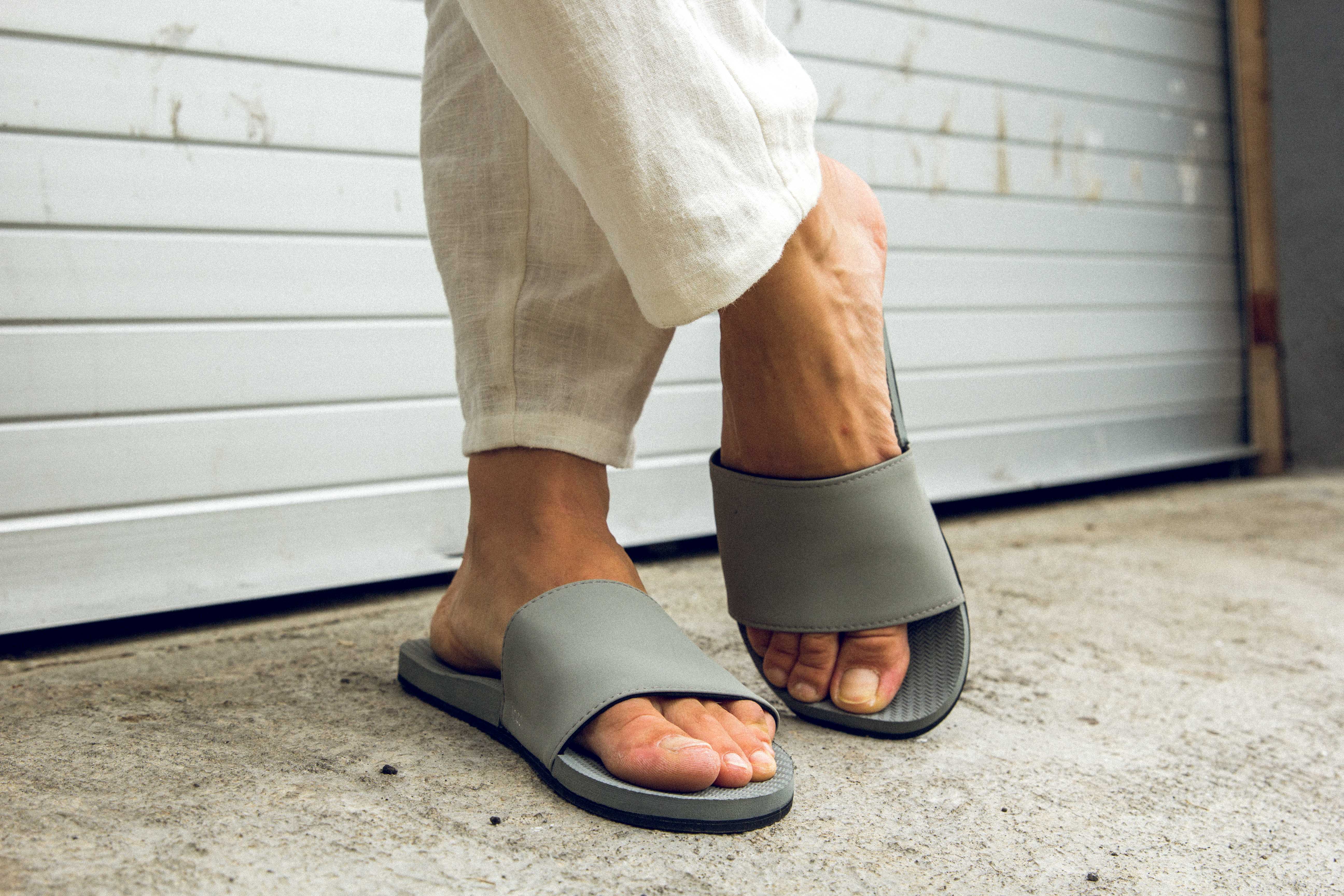 Mens Slide - Granite