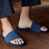 Men's ESSNTLS Slide Shore